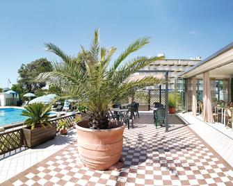 Hotel La Brezza frontemare - Jesolo - Pool