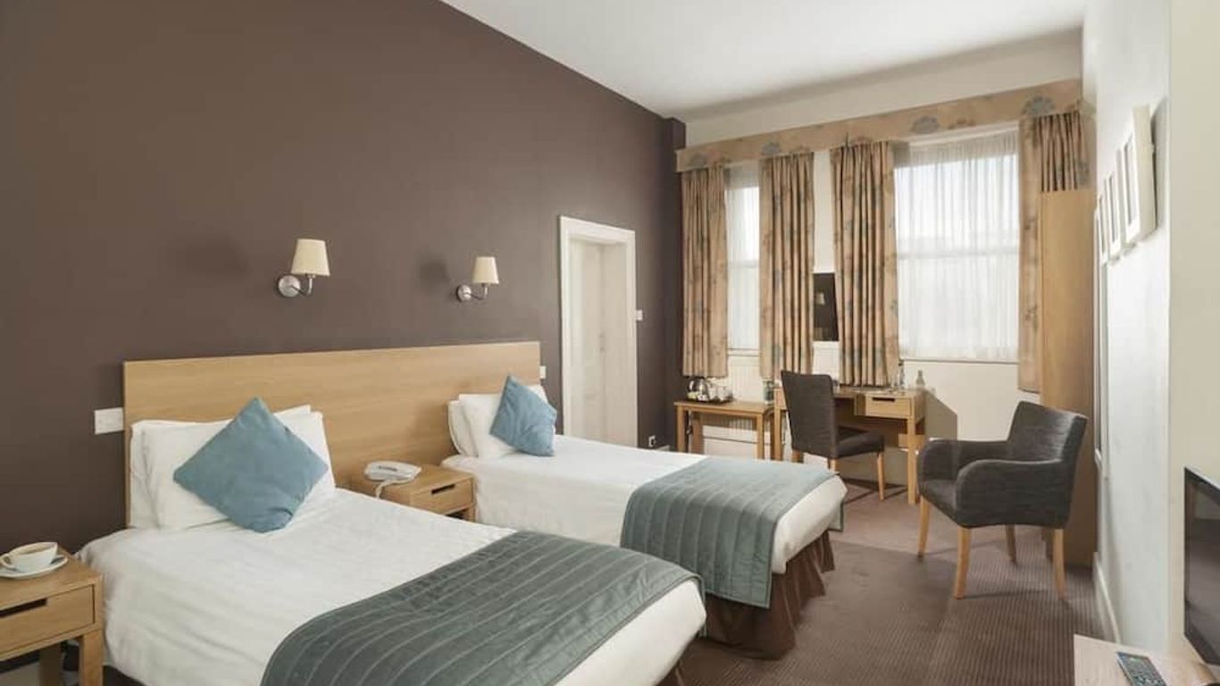 Ship and Castle Hotel