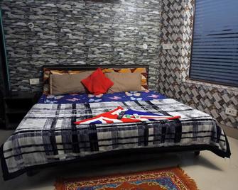 The Brighton Hotel - Pāonta Sāhib - Habitación