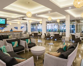 Tanoa International Dateline Hotel - נוקו'אלופה - לובי