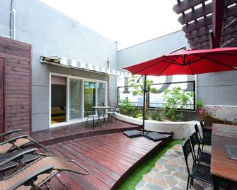 Dunsan Graytone Hotel - Daejeon - Patio