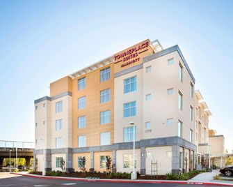 TownePlace Suites by Marriott San Mateo Foster City - Foster City - Edificio