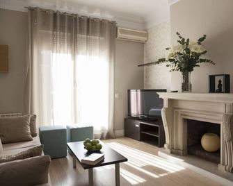 Hostal Goya - Barcelona - Living room