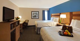 加拿大最優價值酒店 - 多倫多 - 多倫多 - 臥室