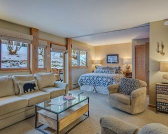 Laurelwood Condominiums, A Destination Residence - Snowmass Village - Вітальня
