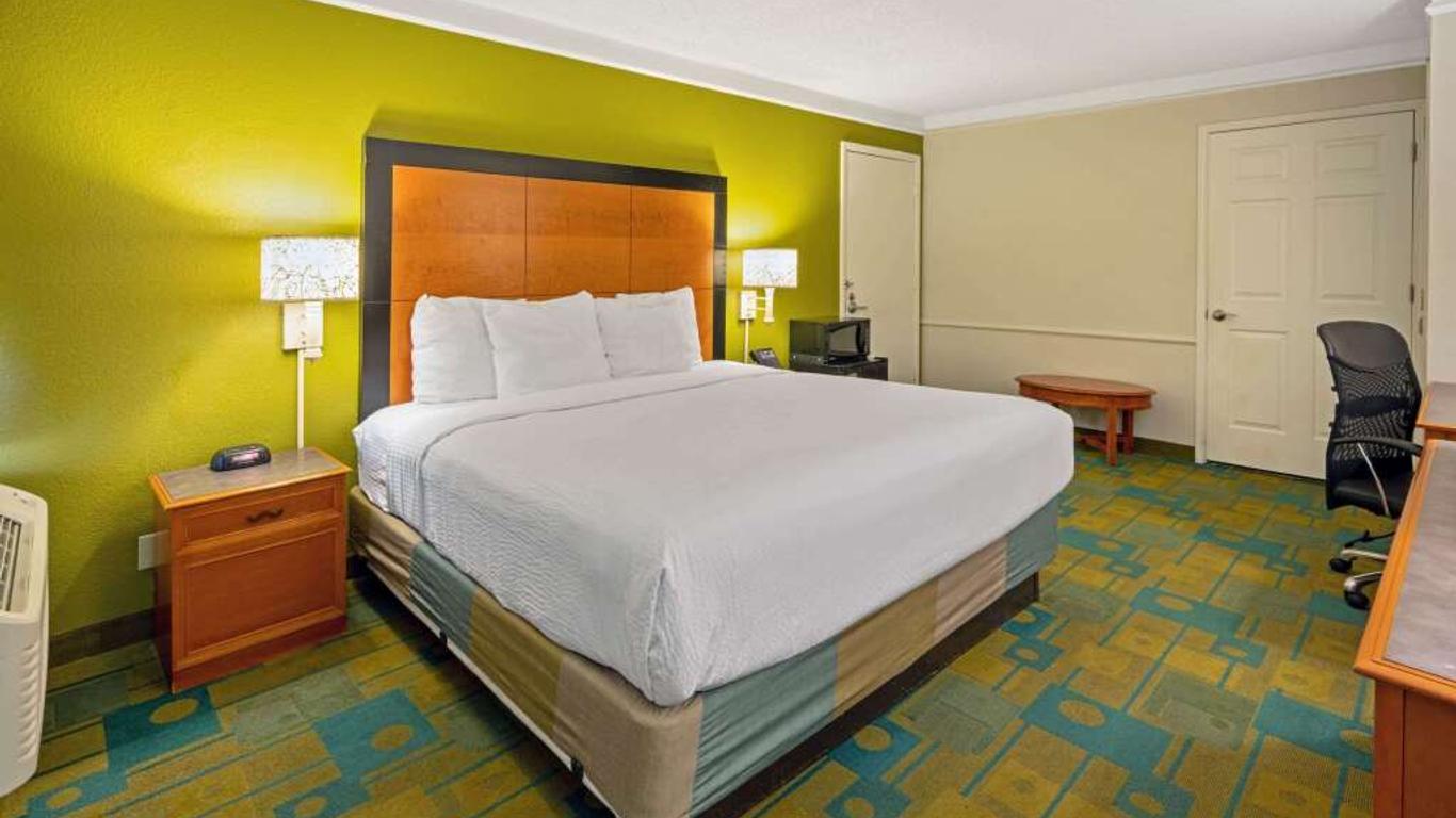 La Quinta Inn by Wyndham Phoenix North