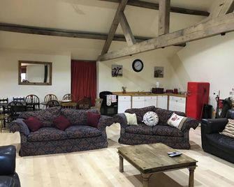 Beech Hill House B & B - Grange-over-Sands - Living room