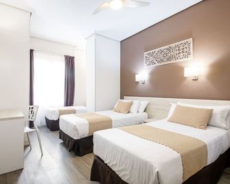 Sweet Hotel Continental - ולנסיה - חדר שינה