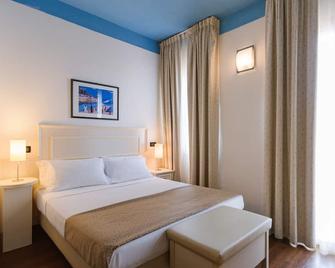 Hotel Fra I Pini - Viserbella - Slaapkamer