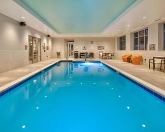 Hilton Garden Inn Columbus Easton - Columbus - Pool
