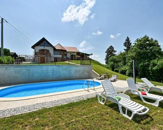Cozy Home In Veliki Lovrecan With Sauna - Gorišnica - Piscina