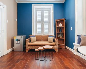 Atelier Skalo Boutique Hotel - Willemstad - Pokój dzienny