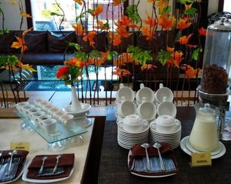 Hotel Namira Syariah Pekalongan - Pekalongan