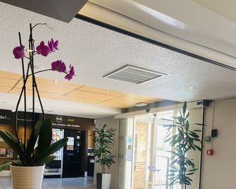 B&B HOTEL Aubagne Gémenos - Gémenos - Lobby