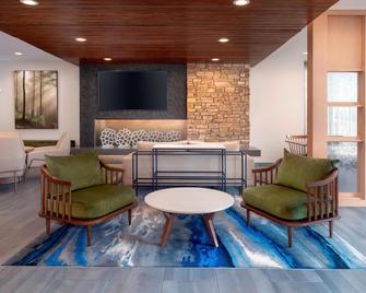 Fairfield Inn & Suites by Marriott Denver Tech Center North - Denver - Living room