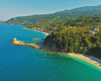 Boutique Hotel Kentrikon & Bungalows - Mouresi