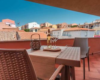 Relaxing Cristal Blu Studio sleeps 3 - Santa Teresa Gallura - Balkon