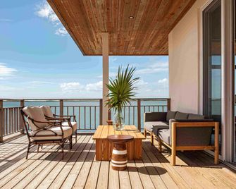 Itz'ana Resort & Residences - Seine Bight Village - Balkon