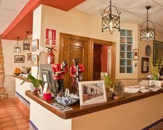 Hostal Palomares - Salobreña - Recepción