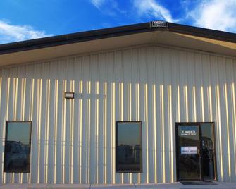 Target Hospitality - Midland Lodge - Midland - Building