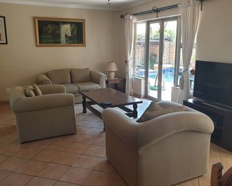 The Monte Carlo - Centurion - Huiskamer