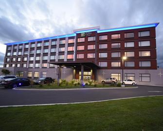 Holiday Inn Express & Suites Gatineau - Ottawa - Gatineau - Building