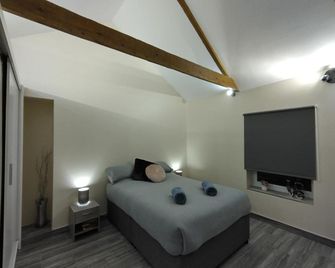 Queens Holiday Apartment - Pembroke Dock - Slaapkamer