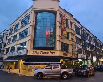 OYO 90428 City Times Inn Hotel - 史里肯邦安 - 建築