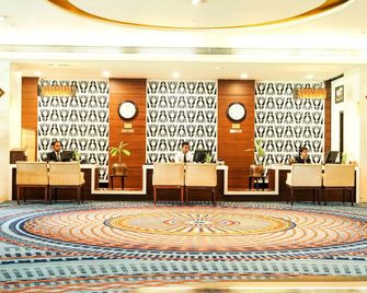 Vw Canyon - Raipur - Lobby