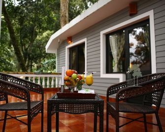 The Tall Trees Munnar - Munnar - Patio