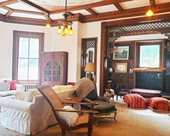 'The Big House' with Hudson River Views - Newburgh - Sala de estar