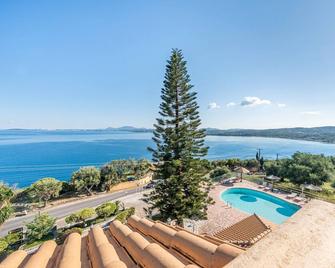 Stefanosplace Super Studio Sea View - Corfu - Pool