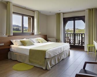 Hotel Rural Gaintza - Getaria - Bedroom