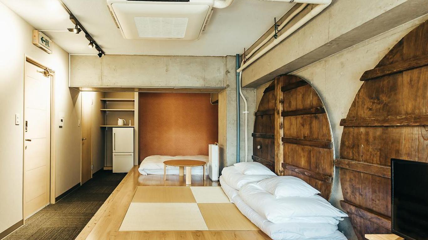 Common De -Hostel&Bar-