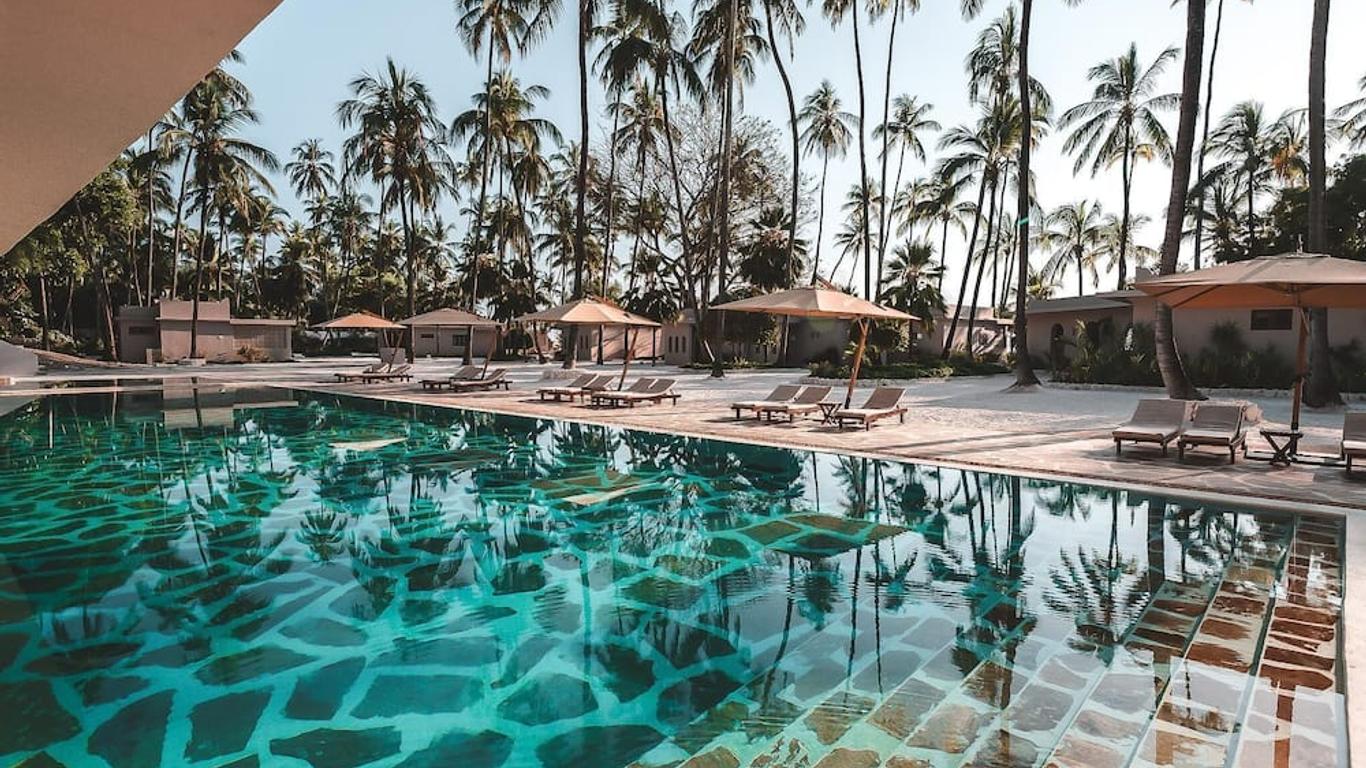 Diamonds Mapenzi Beach