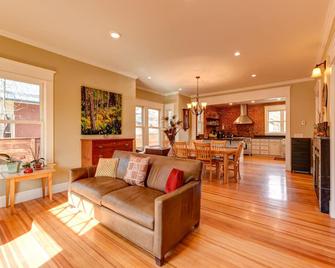 Historic Home, Stroll To Pearl, Lrg Private Yard - Boulder - Living room