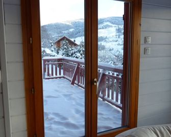 Les Hortensias Bleus. Quiet chalet, WIFI & panoramic view. Near La Bresse - Basse-sur-le-Rupt - Balcon