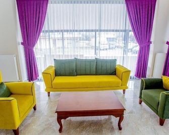 Rosso Hotel - İzmit - Лаунж