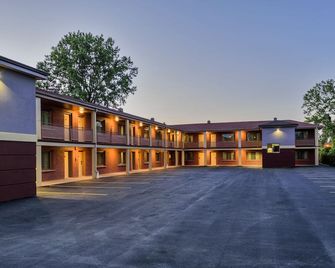 Aarya Hotel By Niagara Fashion Outlets - Chutes du Niagara - Bâtiment