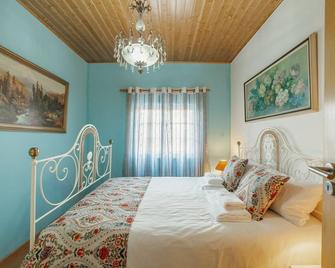Casa do Malhadinhas by Vacationy - Vila Nova de Paiva - Bedroom