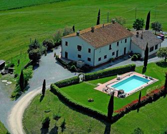 Authentic Farmhouse in the Val D'orcia With Pool and Stunning Views - Contignano - Edificio