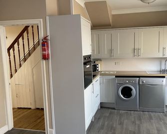 Sea Haven - 3 bed dog friendly cottage with free WIFI - Seahouses - Küche