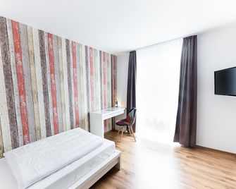 Haus am Park - Ihr Gästehaus in Velbert - Velbert - Habitación