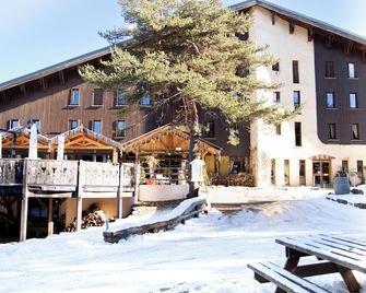 Domaine de l'Adoux - Montclar - Gebäude