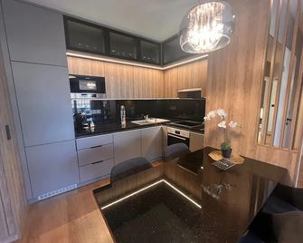 Glamorous Apartment in Budapest Hungary - Budapest - Cocina