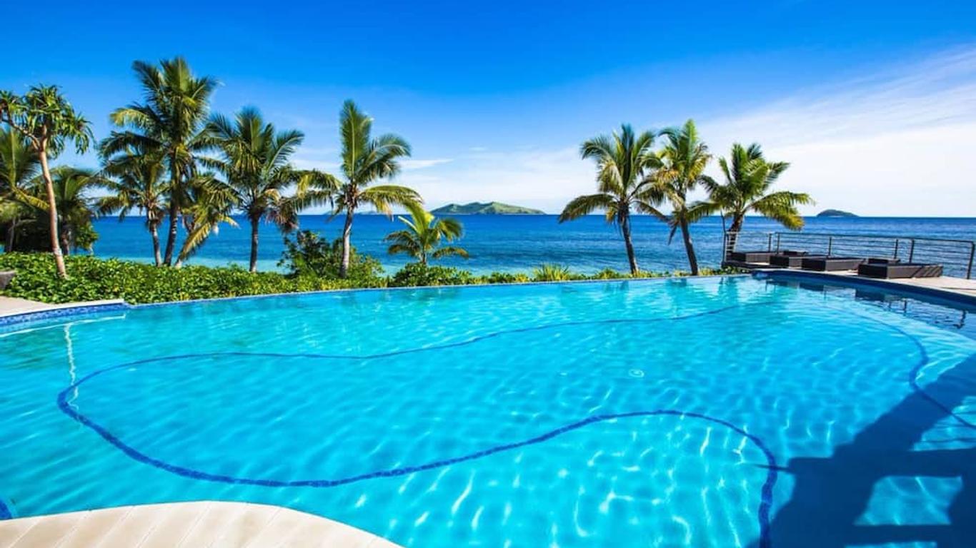 مانا أيلاند ريزورت آند سبا