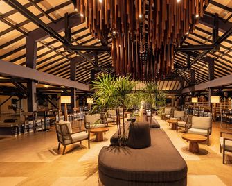 Club Hotel Dolphin - Kammala