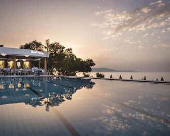 Blue Dome Hotel - Platanias - Pool