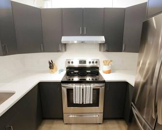 Aurelia Guest Suite and Sauna - Tofino - Kitchen