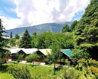 Mountain Inn - Chitral - Building